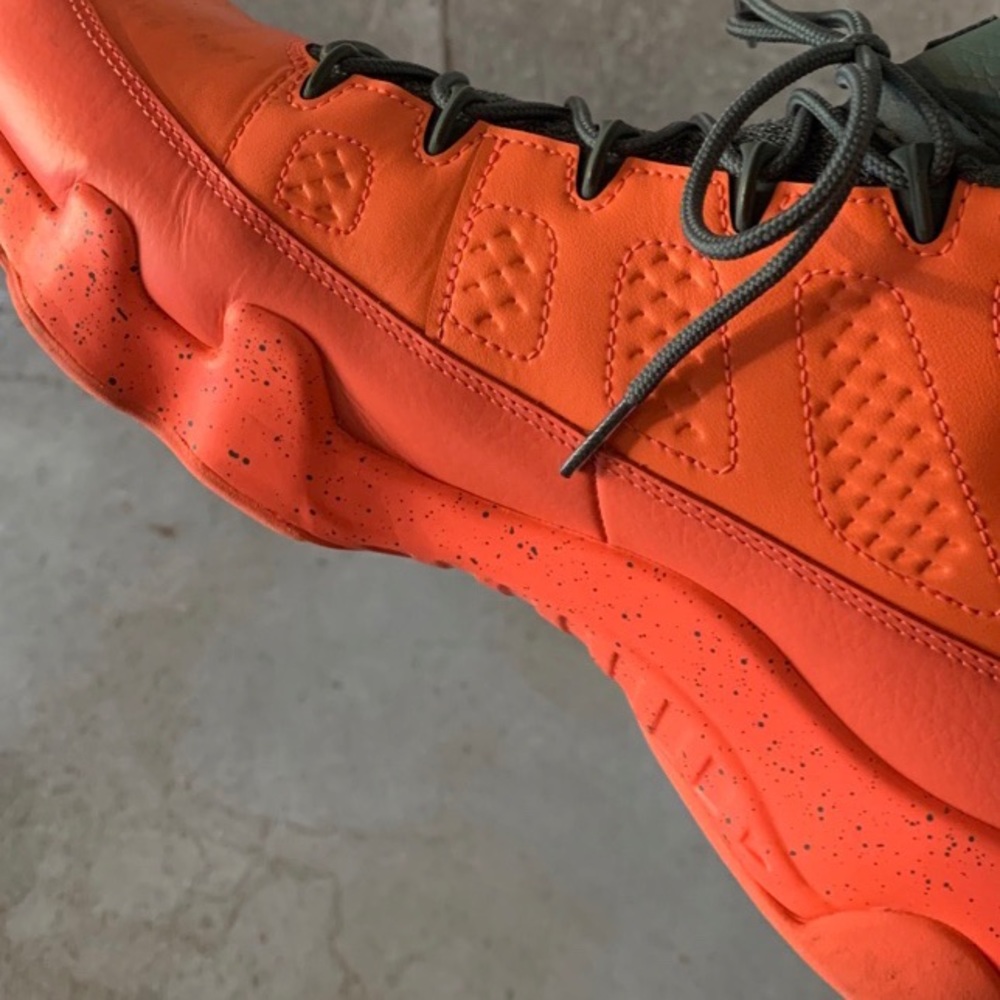 Air Jordan - Picture 3 of 6